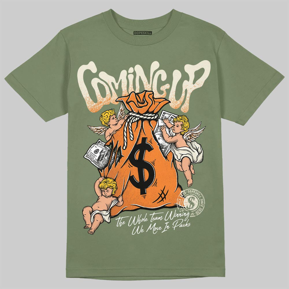 Jordan 4 Retro OG SP Undefeated (2025) DopeSkill T-Shirt Money Bag Coming Up Graphic Streetwear - Military Green
