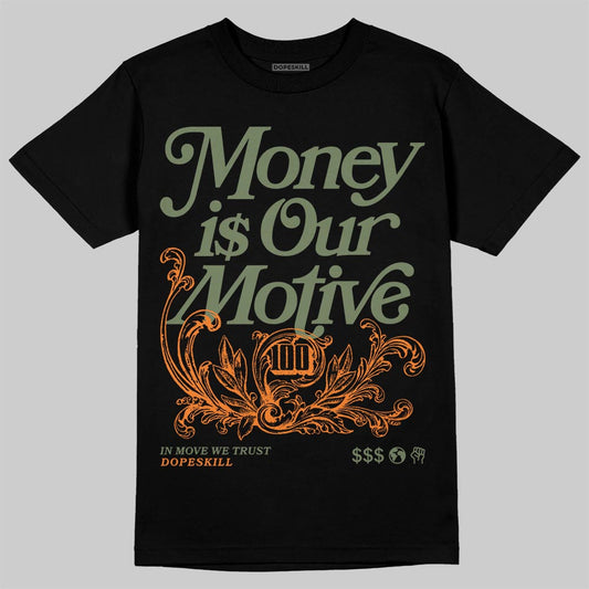 Jordan 4 Retro OG SP Undefeated (2025) DopeSkill T-Shirt Money Is Our Motive Typo Graphic Streetwear - Black
