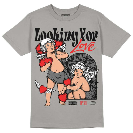 Grey Sneakers DopeSkill Grey T-Shirt Looking For Love Graphic Streetwear
