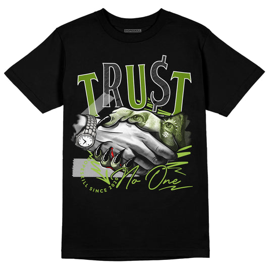 Nike SB Dunk Low Chlorophyll DopeSkill T-Shirt Trust No One Graphic Streetwear  - Black 