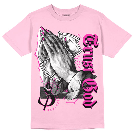 Pink Sneakers DopeSkill Pink T-shirt Trust God Graphic Streetwear