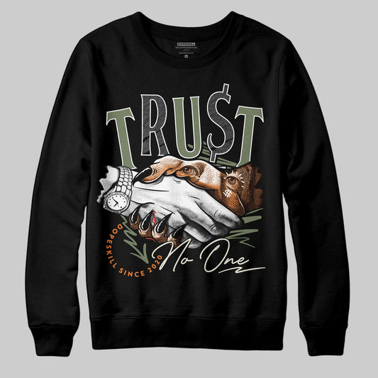 Jordan 4 Retro OG SP Undefeated (2025) DopeSkill Sweatshirt Trust No One Graphic Streetwear - black