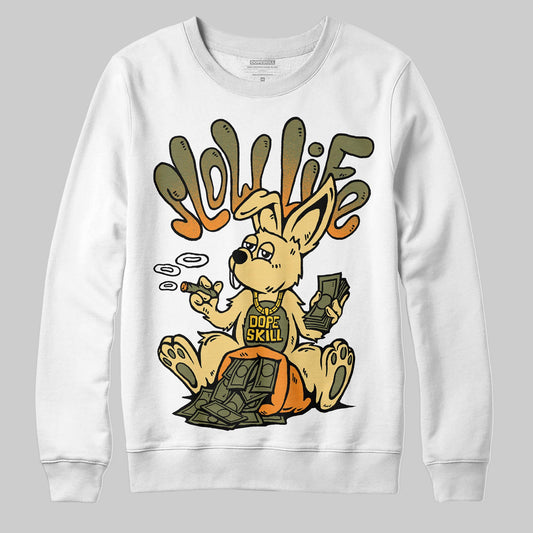 Olive Sneakers DopeSkill Sweatshirt Slow Life Graphic Streetwear - White