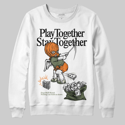 Jordan 4 Retro OG SP Undefeated (2025) DopeSkill Sweatshirt Play together, Stay together Graphic Streetwear - White