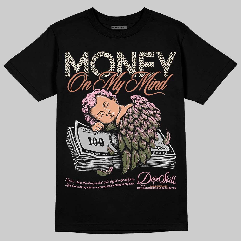 SB Dunk Low Pro x Arts-Rec Skateshop Rust Pink and Rough Green DopeSkill T-Shirt MOMM Graphic Streetwear - Black