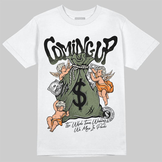 Jordan 4 Retro OG SP Undefeated (2025) DopeSkill T-Shirt Money Bag Coming Up Graphic Streetwear - White 