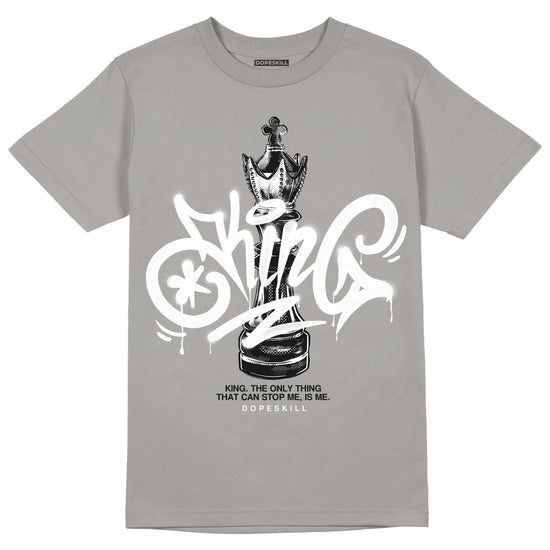 Grey Sneakers DopeSkill Grey T-shirt King Chess Graphic Streetwear