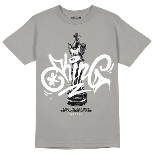 Grey Sneakers DopeSkill Grey T-shirt King Chess Graphic Streetwear