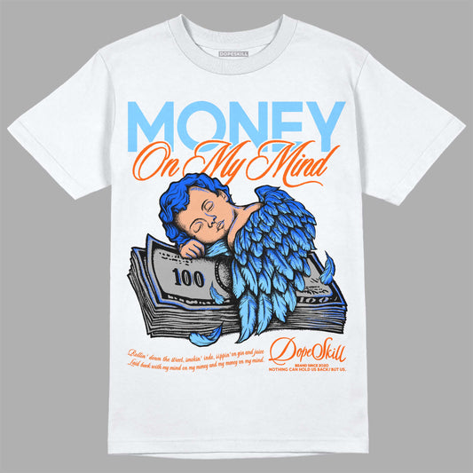 Dunk Low Futura University Blue DopeSkill T-Shirt MOMM Graphic Streetwear - White