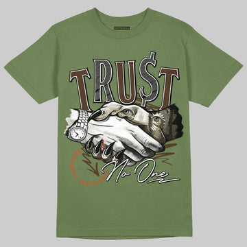 Olive Sneakers DopeSkill Olive T-shirt Trust No One Graphic Streetwear
