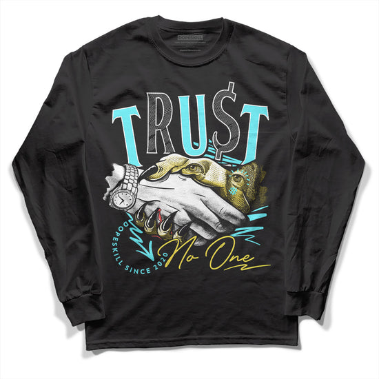 DopeSkill Long Sleeve T-Shirt Trust No One Graphic - Black