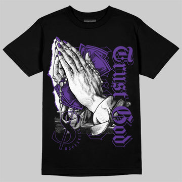 PURPLE Sneakers DopeSkill T-Shirt Trust God Graphic Streetwear - black