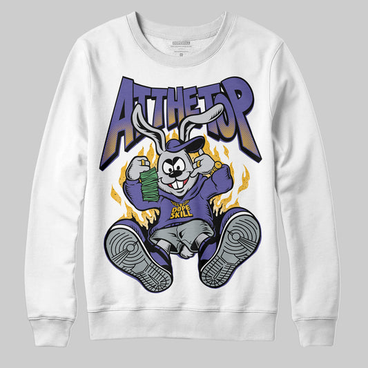 Jordan 4 Retro Lakers DopeSkill Sweatshirt At The Top Graphic Streetwear - White 
