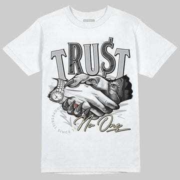 Jordan 4 Retro SE Craft Photon Dust DopeSkill T-Shirt Trust No One Graphic Streetwear - White 