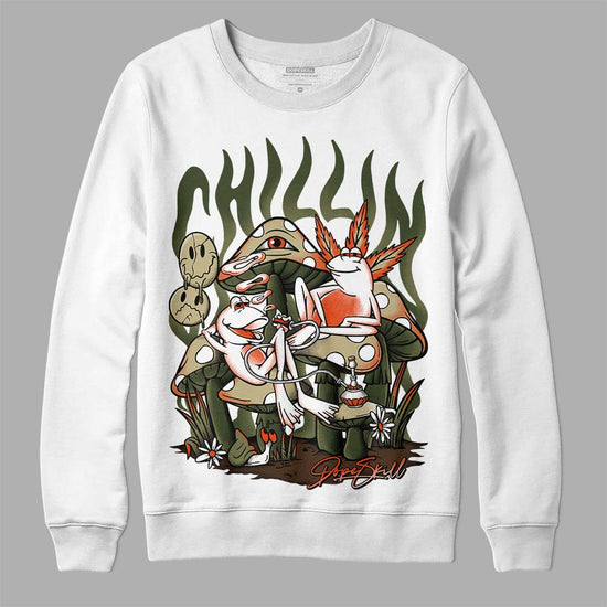 Olive Sneakers DopeSkill Sweatshirt Chillin Graphic Streetwear - White