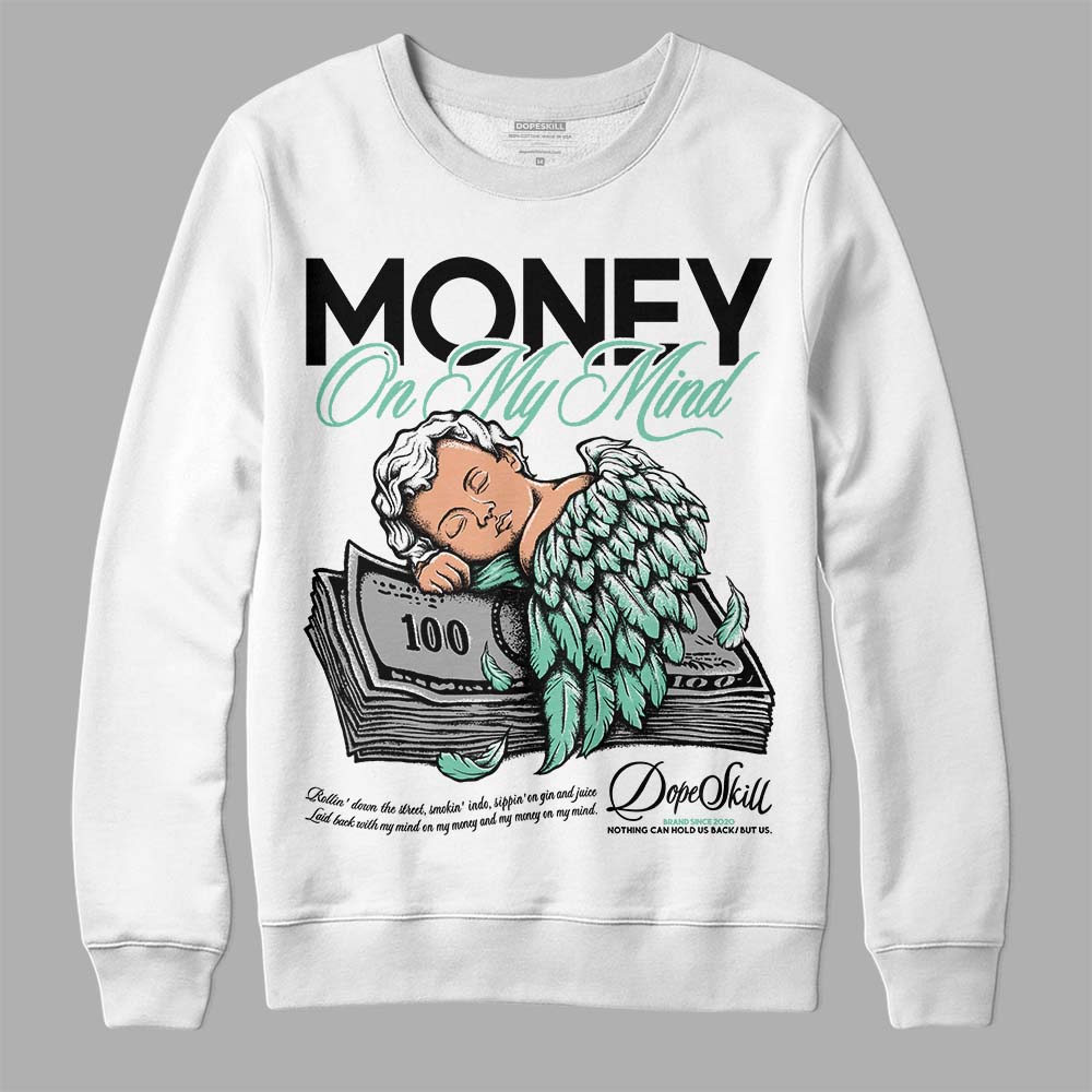 Jordan 3 "Green Glow" DopeSkill Sweatshirt MOMM Graphic Streetwear - White 