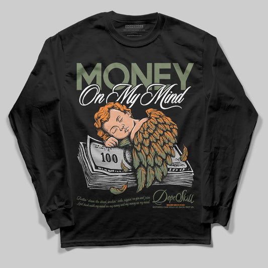 Jordan 4 Retro OG SP Undefeated (2025) DopeSkill Long Sleeve T-Shirt MOMM Graphic Streetwear - Black