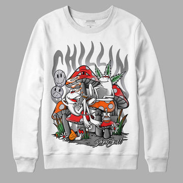 Grey Sneakers DopeSkill Sweatshirt Chillin Graphic Streetwear - White 