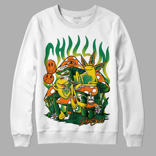 Green Sneakers DopeSkill Sweatshirt Chillin Graphic Streetwear - White 