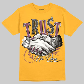 Jordan 1 Retro High OG Brotherhood DopeSkill University Gold T-shirt Trust No One Graphic Streetwear 