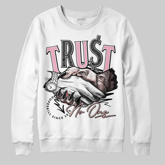 AMIRI White & Pink Stars Court Sneakers DopeSkill Sweatshirt Trust No One Graphic Streetwear - White