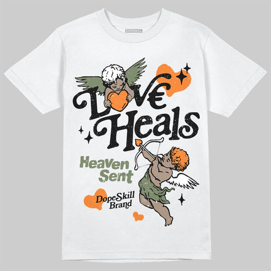 Jordan 4 Retro OG SP Undefeated (2025) DopeSkill T-Shirt New Love Heals Graphic Streetwear - White