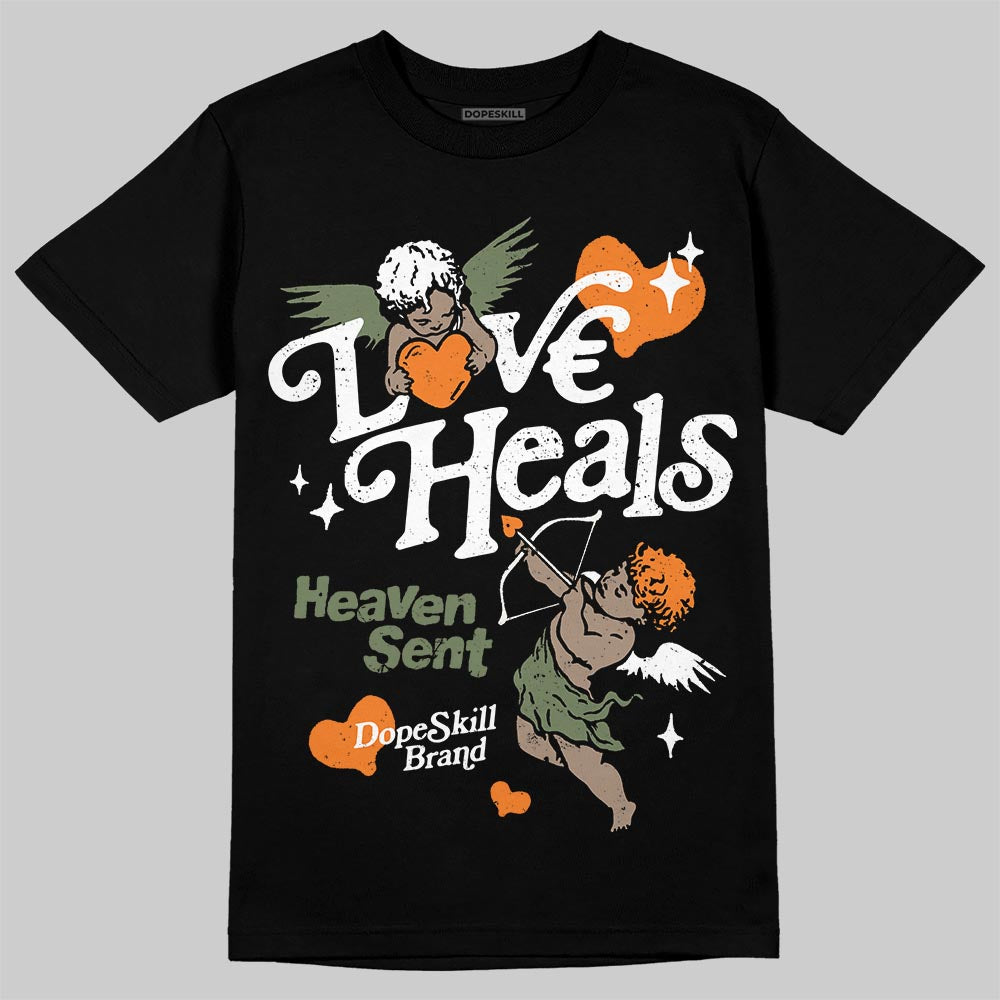 Jordan 4 Retro OG SP Undefeated (2025) DopeSkill T-Shirt New Love Heals Graphic Streetwear - Black