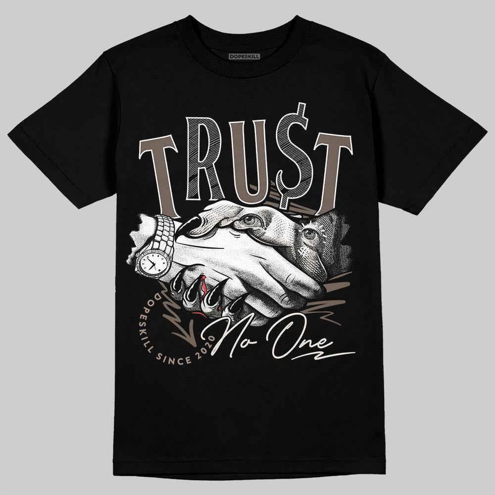 New Balance 204L Mushroom DopeSkill T-Shirt Trust No One Graphic Streetwear - black
