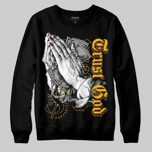 Yellow Bordeaux DopeSkill Sweatshirt Trust God Graphic