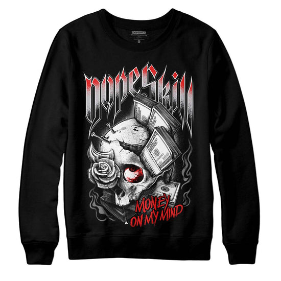 Grey Sneakers DopeSkill Sweatshirt Money On My Mind Graphic Streetwear - Black 