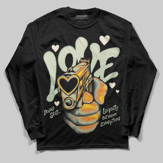 Jordan 4 WMNS “Seafoam” (2025) DopeSkill Long Sleeve T-Shirt Love Shot Graphic Streetwear - Black