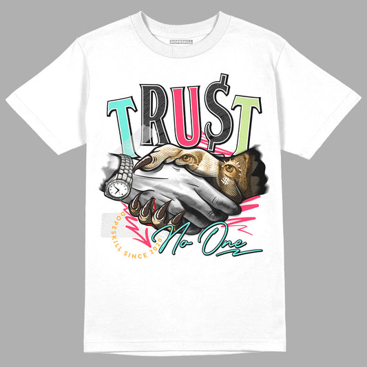 Jordan 1 Low Flyease Bio Hack DopeSkill T-Shirt Trust No One Graphic Streetwear  - White 