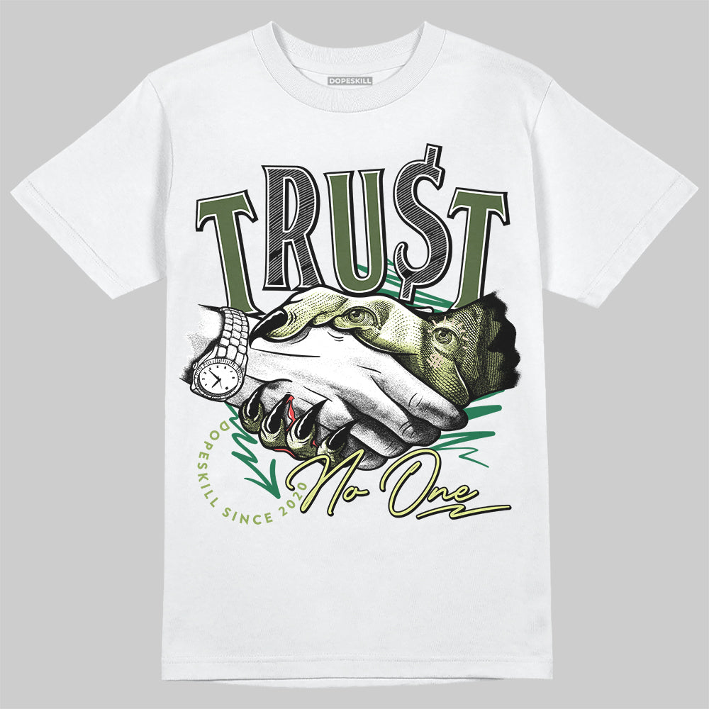 Foamposite Pro 'Pine Green' DopeSkill T-Shirt Trust No One Graphic Streetwear - White