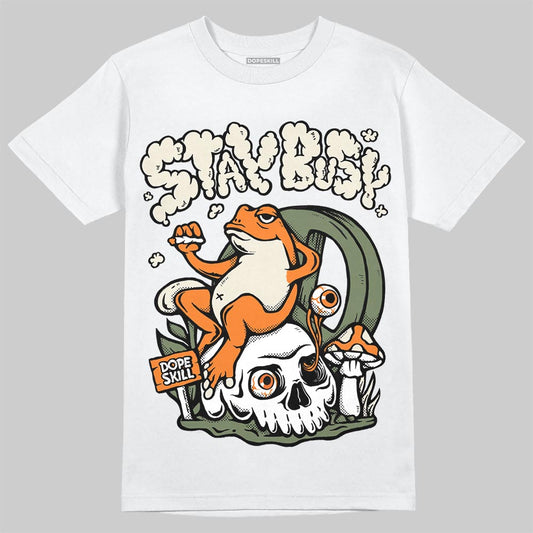 Jordan 4 Retro OG SP Undefeated (2025) DopeSkill T-Shirt Stay Busy Graphic Streetwear - White
