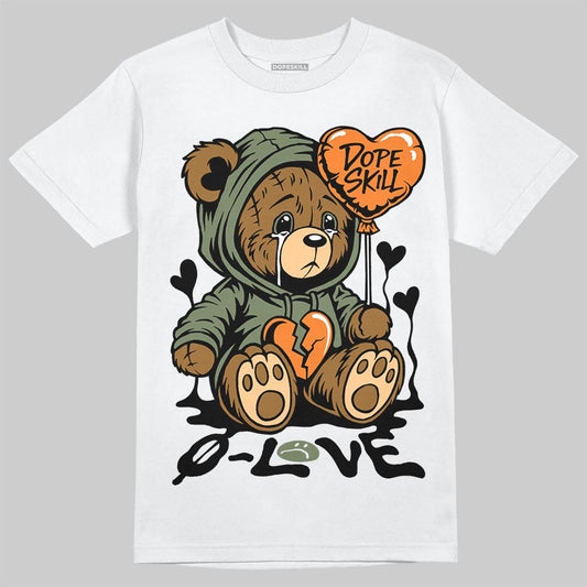 Jordan 4 Retro OG SP Undefeated (2025) DopeSkill T-Shirt Broken Bear Graphic Streetwear - White 