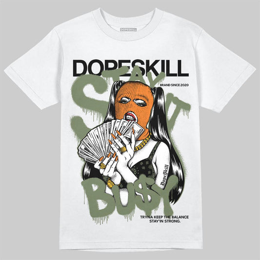 Jordan 4 Retro OG SP Undefeated (2025) DopeSkill T-Shirt Stay It Busy Graphic Streetwear - White