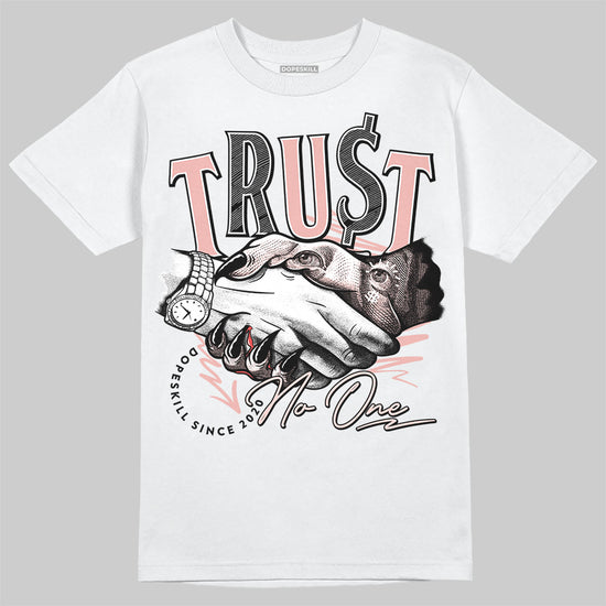 Lanvin Leather Curb Glitter Pale Pink DopeSkill T-Shirt Trust No One Graphic Streetwear  - White