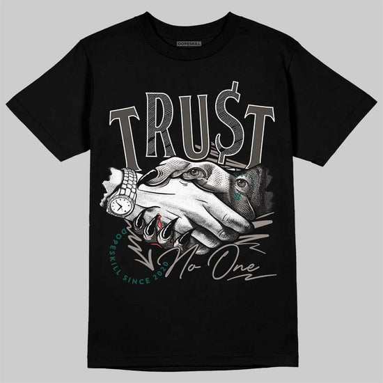 New Balance 2002R Protection Pack "Rain Cloud" DopeSkill T-Shirt Trust No One Graphic Streetwear - Black