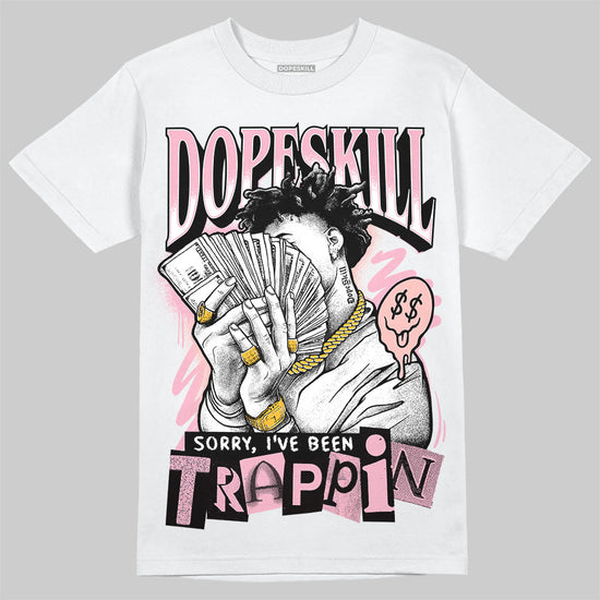 AMIRI White & Pink Stars Court Sneakers DopeSkill T-Shirt Sorry I've Been Trappin Graphic Streetwear - White