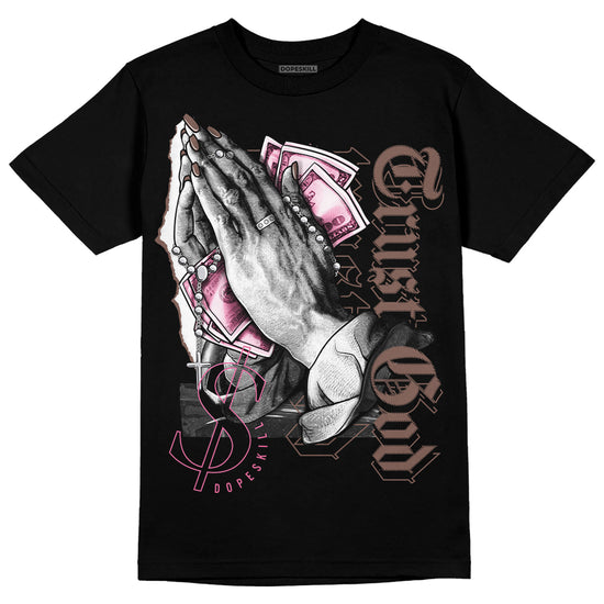 Dunk Low Smokey Mauve Playful Pink DopeSkill T-Shirt Trust God Graphic Streetwear - Black