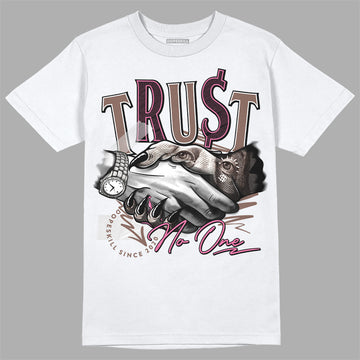 Dunk Low Smokey Mauve Playful Pink DopeSkill T-Shirt Trust No One Graphic Streetwear - White 