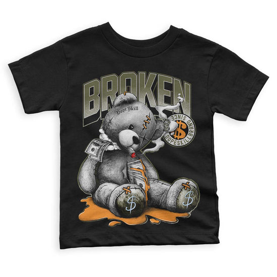 Jordan 5 "Olive" DopeSkill Toddler Kids T-shirt Sick Bear Graphic Streetwear - Black