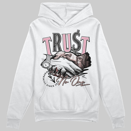 AMIRI White & Pink Stars Court Sneakers DopeSkill Hoodie Sweatshirt Trust No One Graphic Streetwear - White