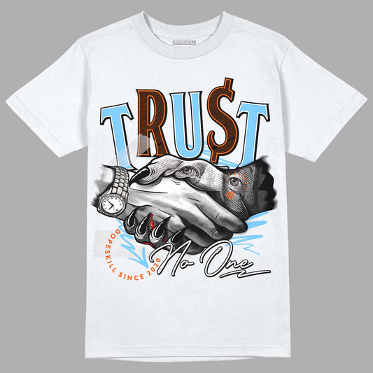 Dunk Low Futura University Blue DopeSkill T-Shirt Trust No One Graphic Streetwear - White