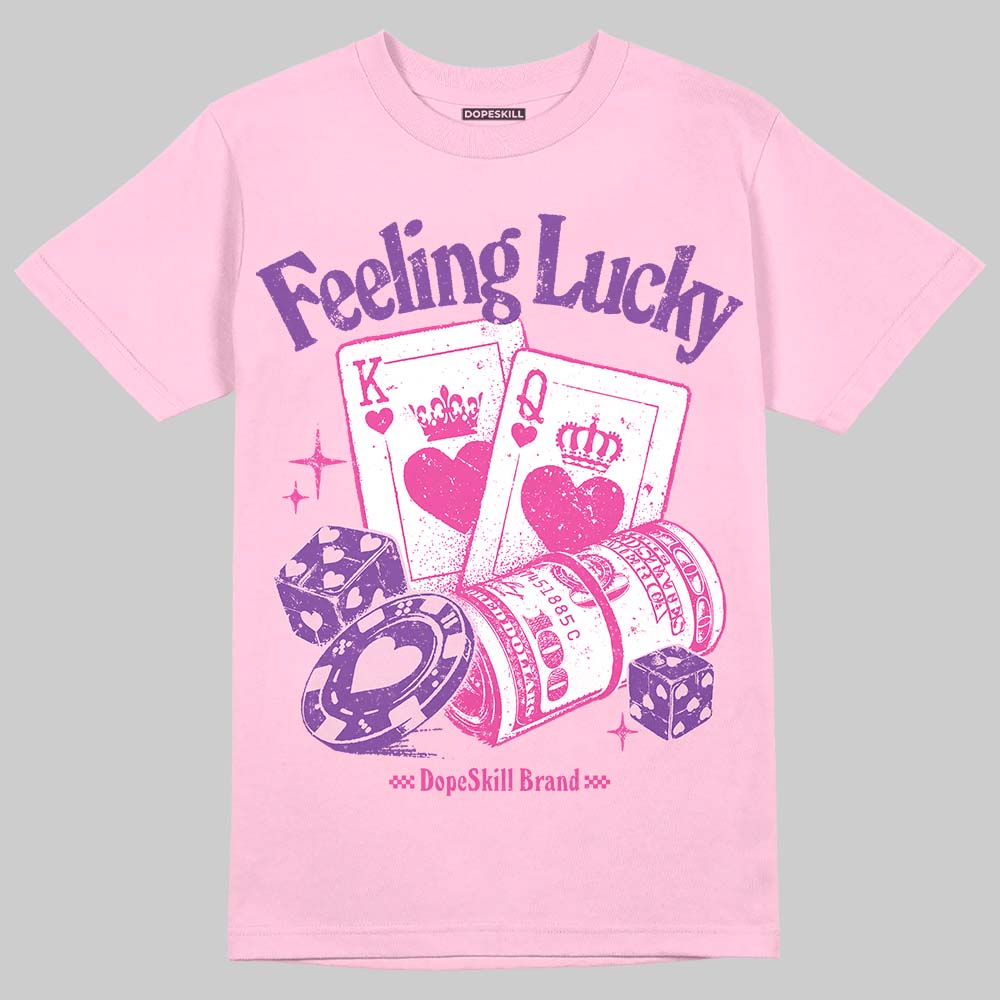 Pink Sneakers DopeSkill T-Shirt Feeling Lucky Graphic Streetwear - Light Pink