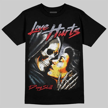 Jordan 4 Bred DopeSkill T-Shirt Love Hurts Graphic Streetwear - Black