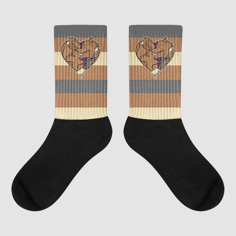 Jordan 6 WMNS Gore-Tex Brown Kelp DopeSkill Sublimated Socks Horizontal Stripes Graphic Streetwear