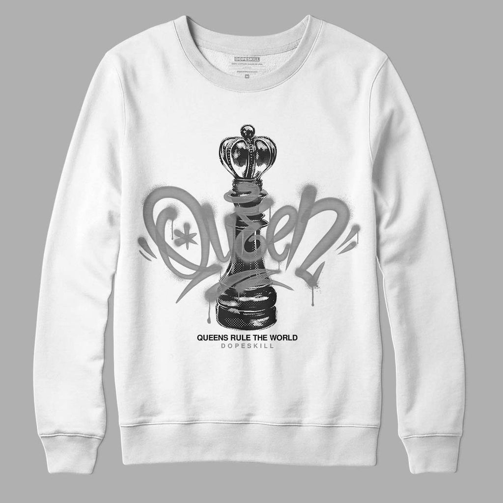 Jordan 1 High OG WMNS Twist 2.0 DopeSkill Sweatshirt Queen Chess Graphic Streetwear - White
