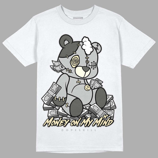  Jordan 4 Retro SE Craft Photon Dust DopeSkill T-Shirt MOMM Bear Graphic Streetwear - White 