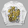 Lightning 4s DopeSkill Long Sleeve T-Shirt No Days Off Graphic - White 